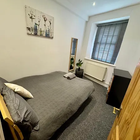 شقة Spacious 2-bed بريستول